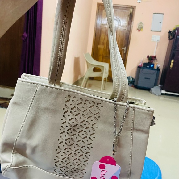 Brand new butterflies bag - Picture 11 of 13